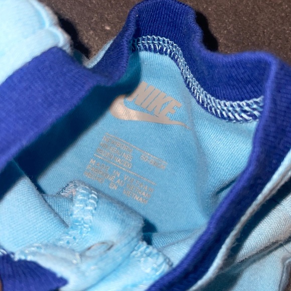 NewBorn Nike Sleeper - Picture 3 of 3